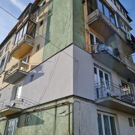 Dddd Apartament Cavnic Exterior photo