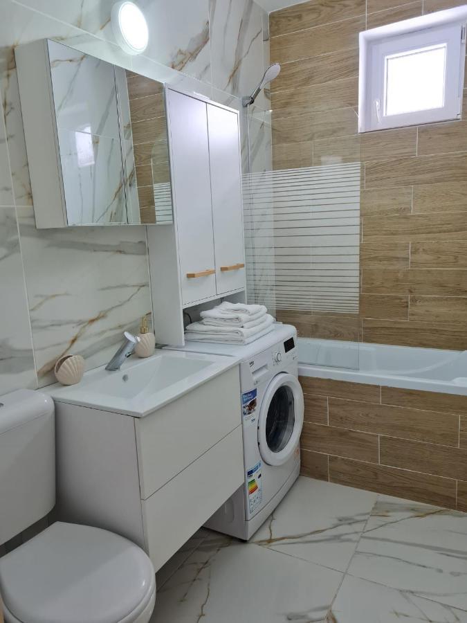 Dddd Apartament Cavnic Exterior photo